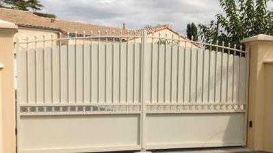 Portails à battants