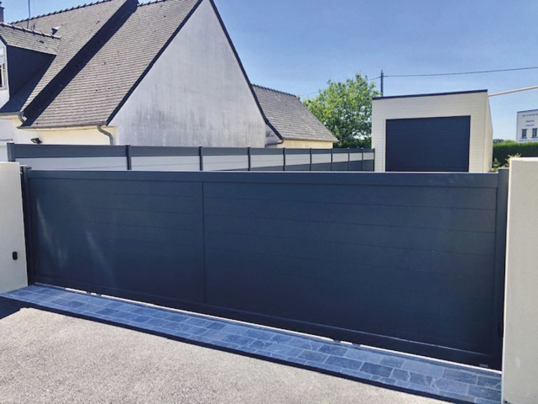 Portail coulissant alu motorisé