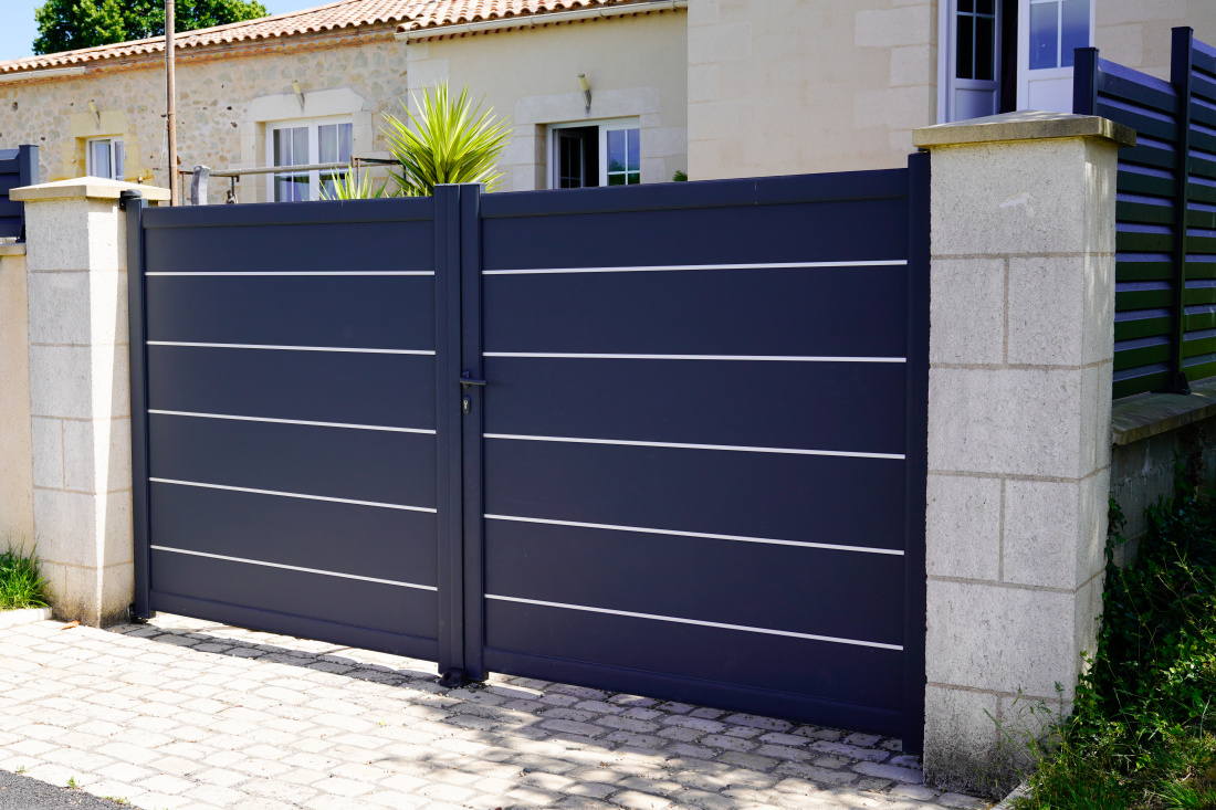 Portail moderne en aluminium