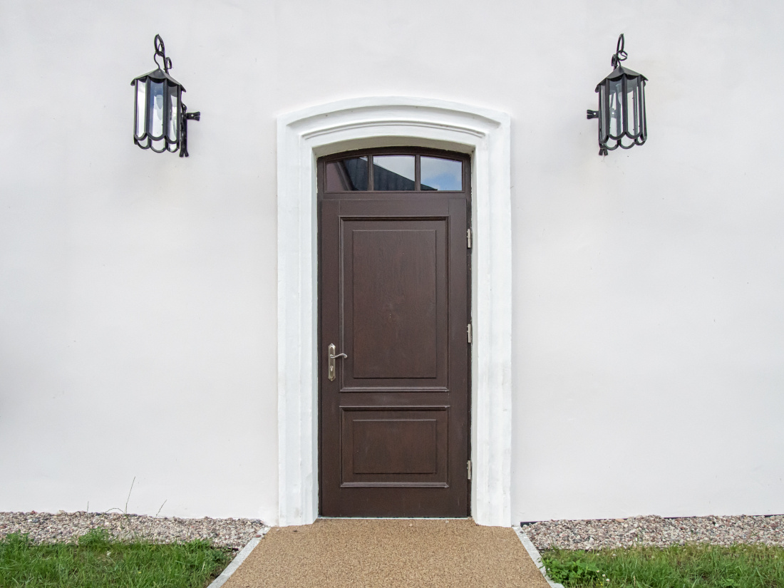 Imposte pour une porte d&rsquo;entr&eacute;e